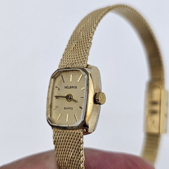 VTG Helbros Women's Watch 15MM Gold Dial Gold Milanese Band 5.5" New Battery - Picture 2 of 9